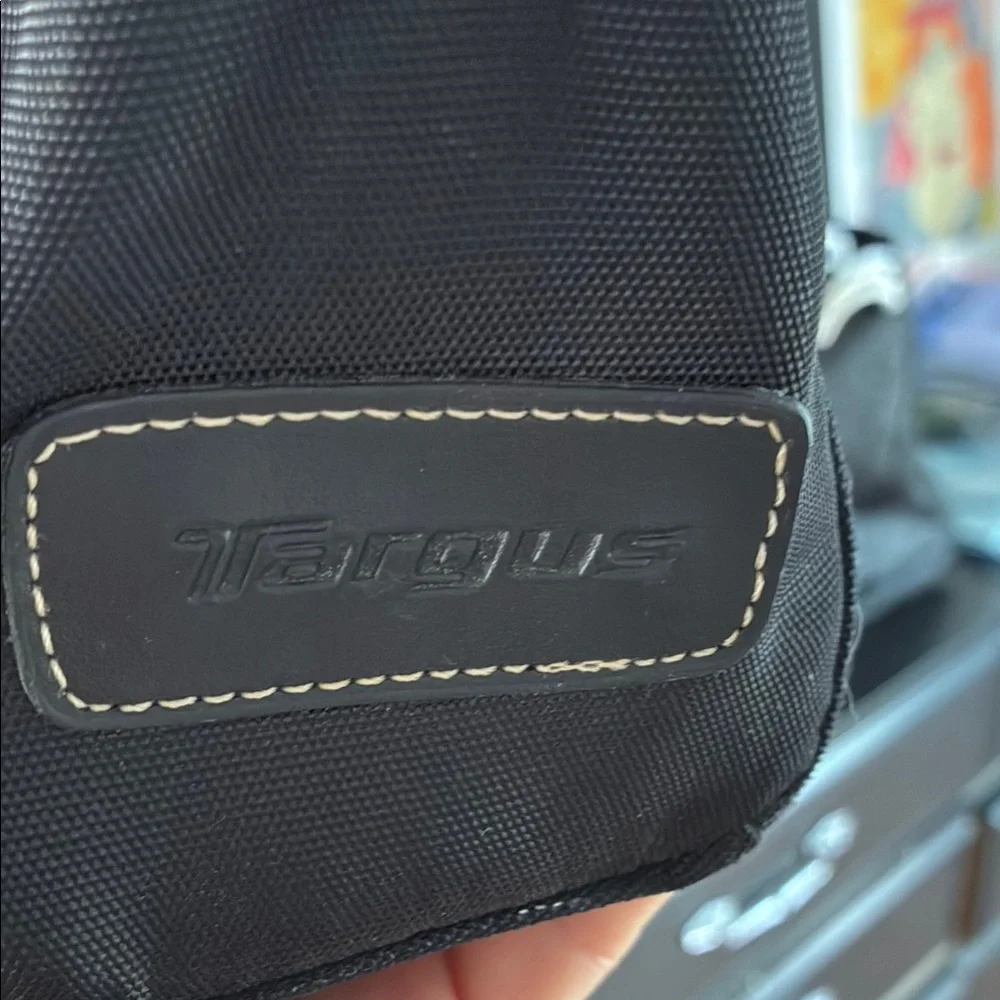 Targus Black Laptop Bag Professional Structured Design